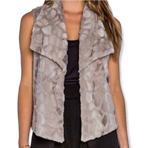 BB Dakota Steve Madden Elektra Grey Faux Fur Vest Large
